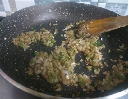 Garlic and onion fry maggi recipe